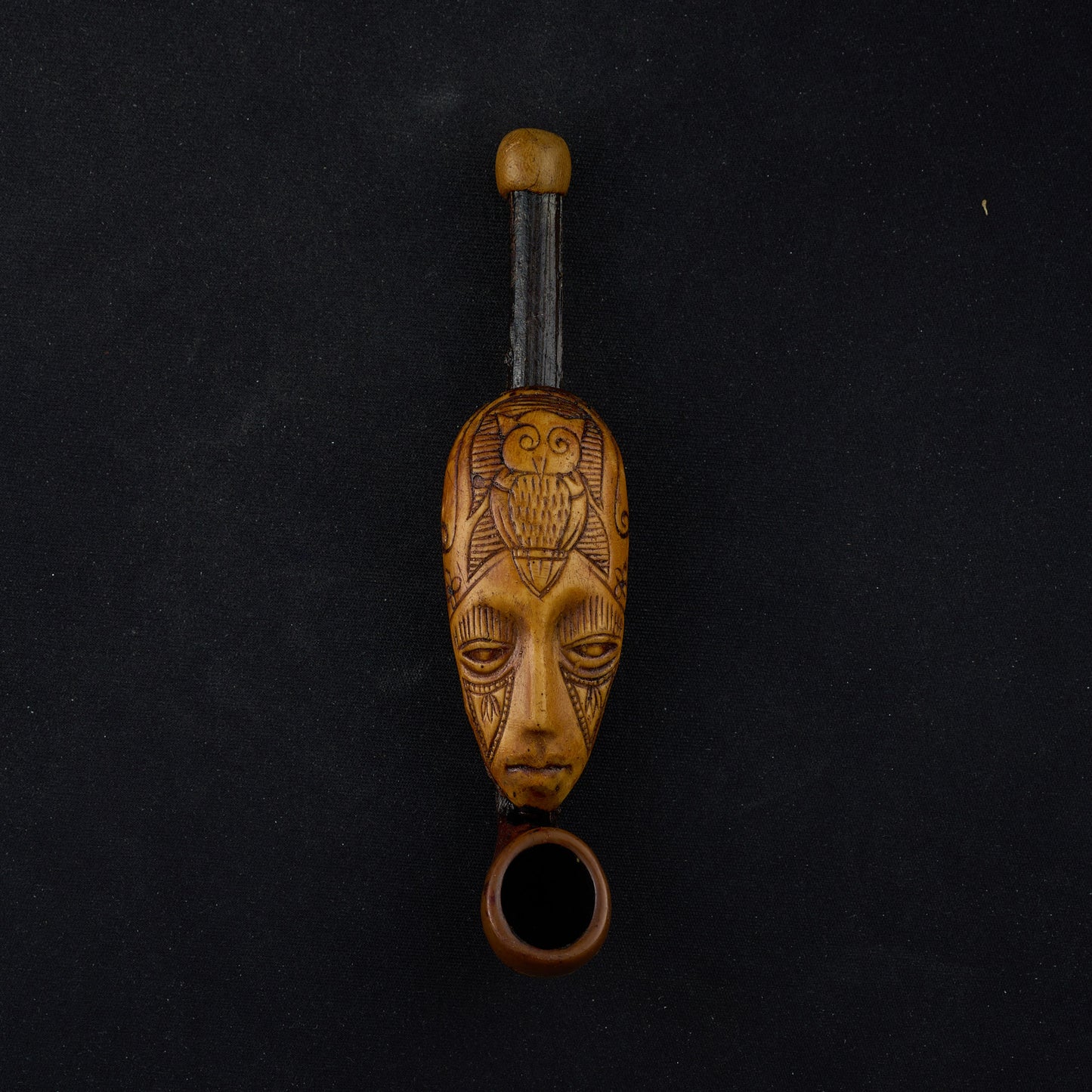 Alien handmade wood pipe